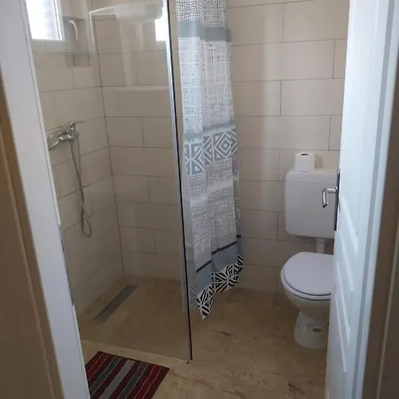 Leon Apartment